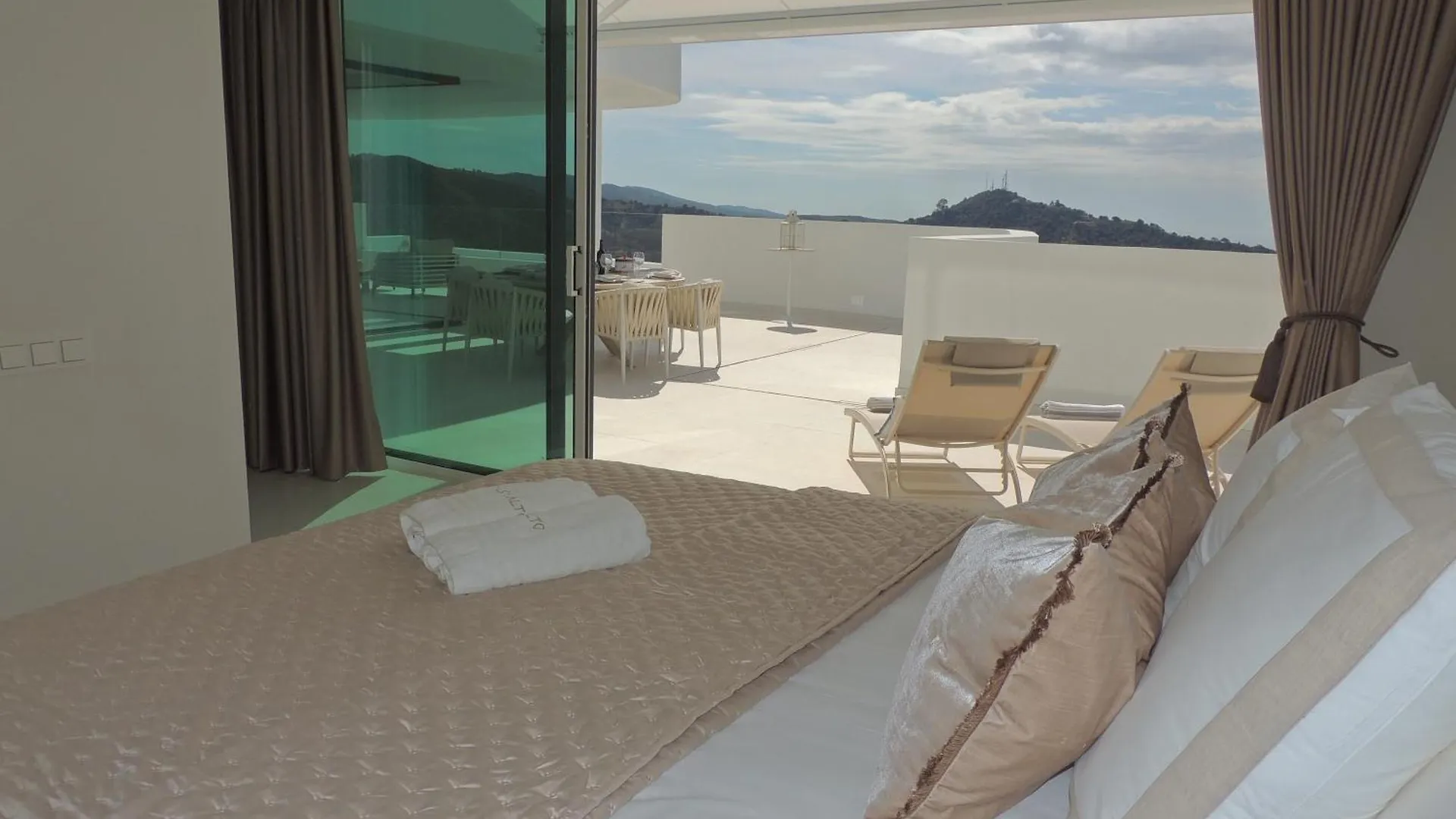 Penthouse Sur Les Hauteurs Marbella Ojén Apartmán